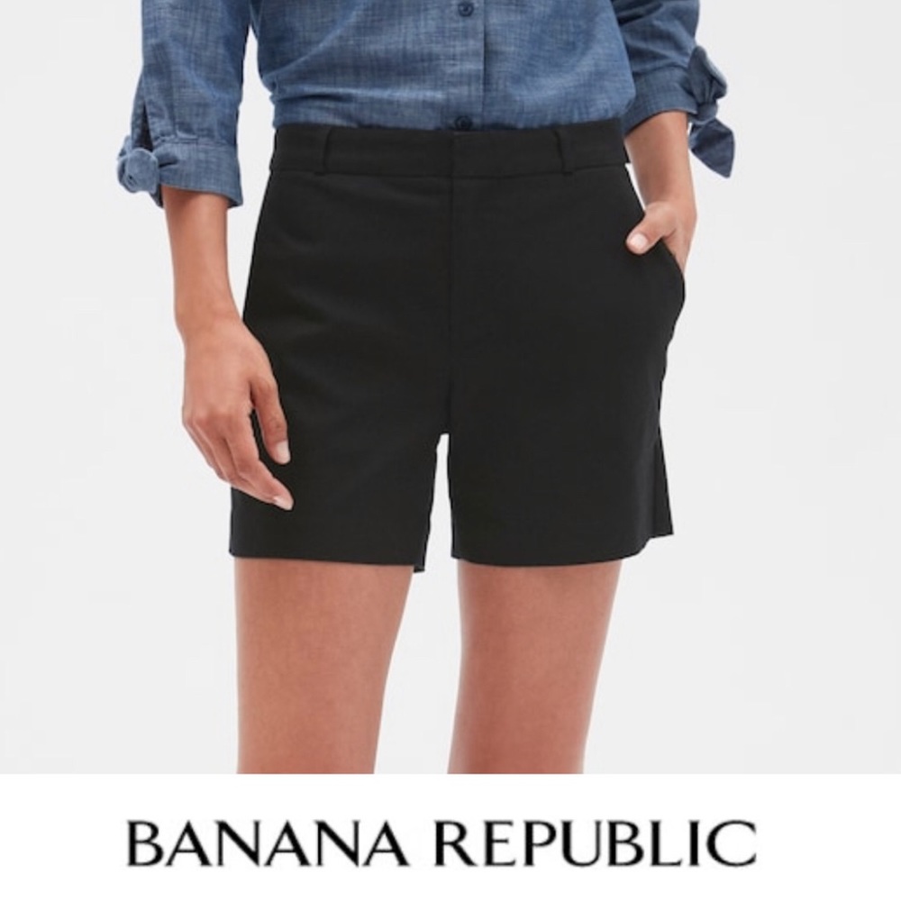 Banana Republic ~ Tailored Pique Shorts